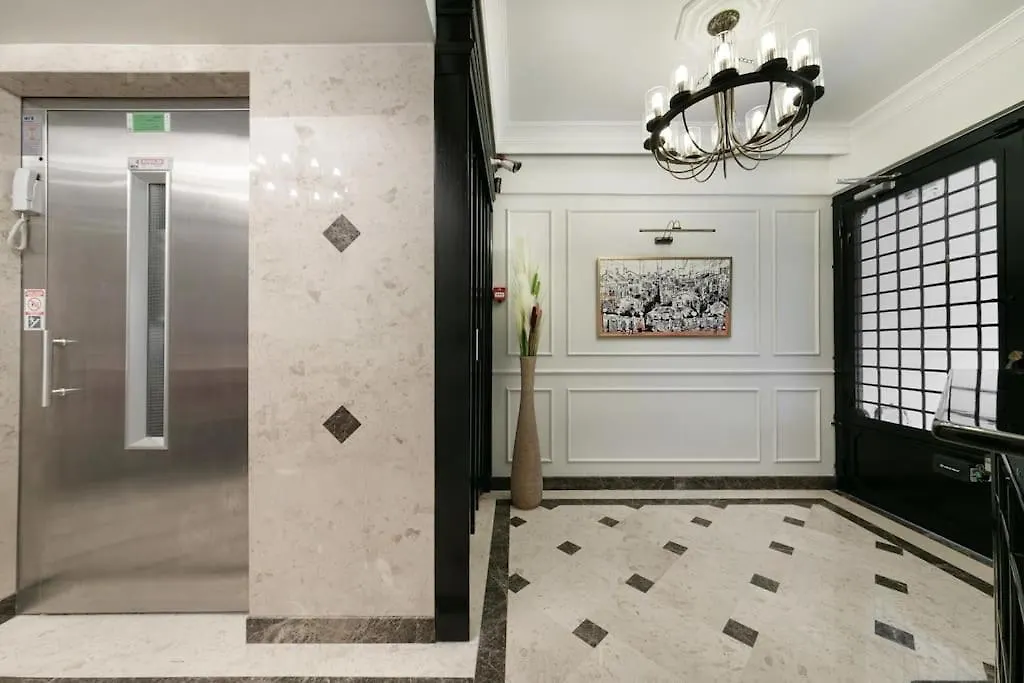 Apartment Daphne Pera ; Sakura Apart, City Center Istanbul Turkey