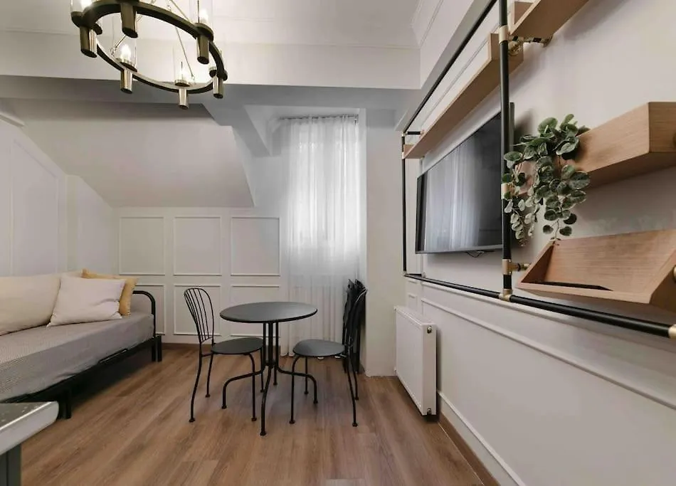 Daphne Pera ; Sakura Apart, City Center Istanbul Apartment