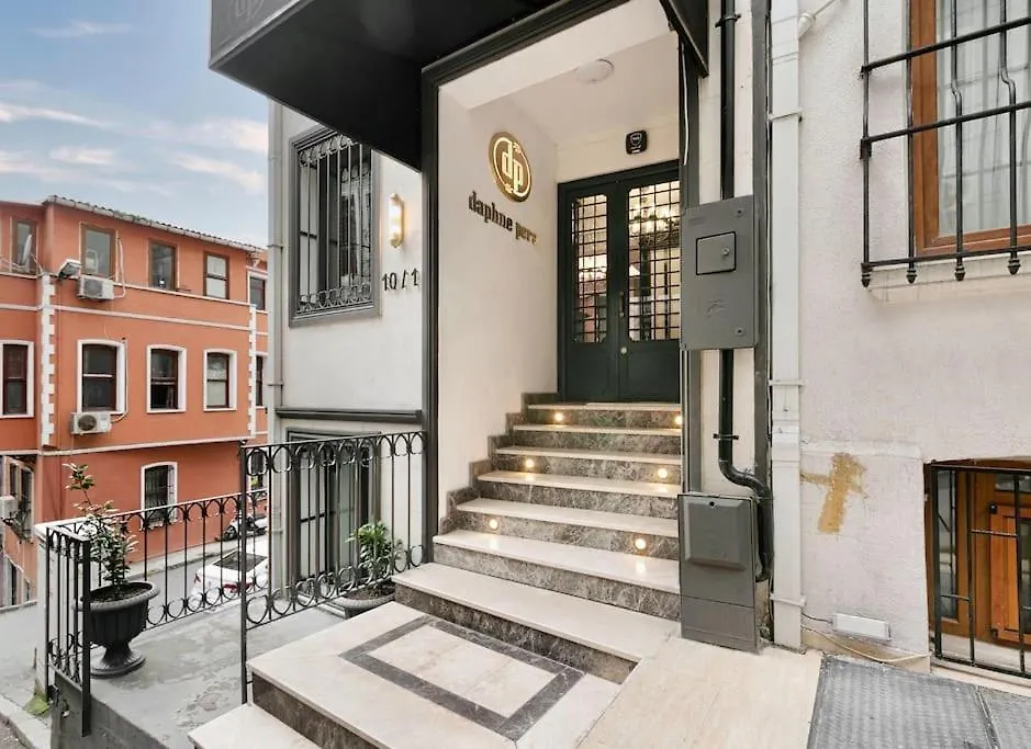 Daphne Pera ; Sakura Apart, City Center Istanbul