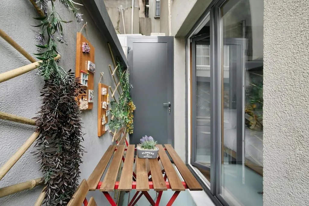 Apartment Daphne Pera ; Sakura Apart, City Center Istanbul